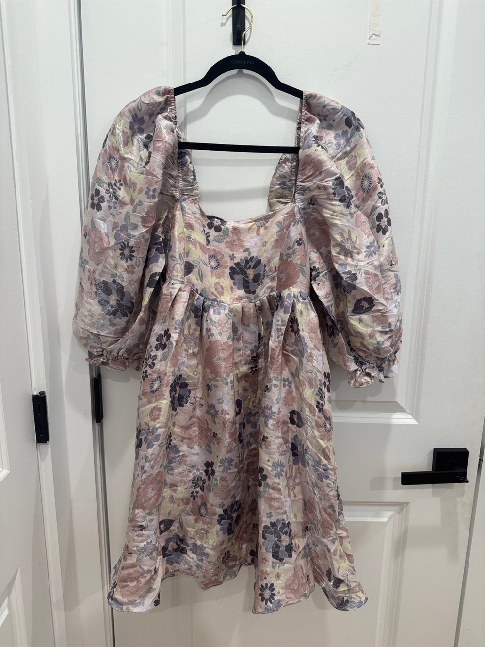 Storia Floral Puff-Sleeve Dress in Dusty Pink and Lavender